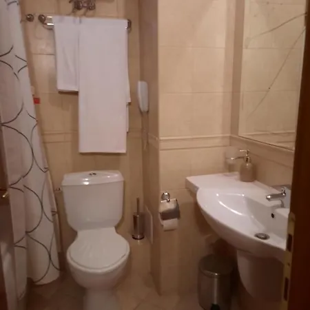 Otel студио в 4 звезди, град