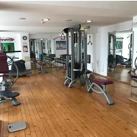 Otel студио в 4 звезди, град